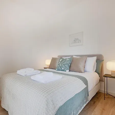 The Bright Life At Boavista Flats Oporto