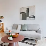 The Bright Life @ Boavista Flats