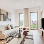 The Bright Life @ Boavista Flats * Porto