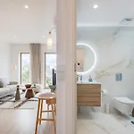 The Bright Life @ Boavista Flats * Porto