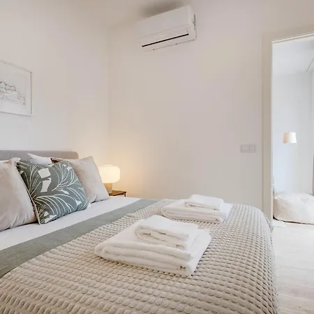 Апартаменты The Bright Life At Boavista Flats *