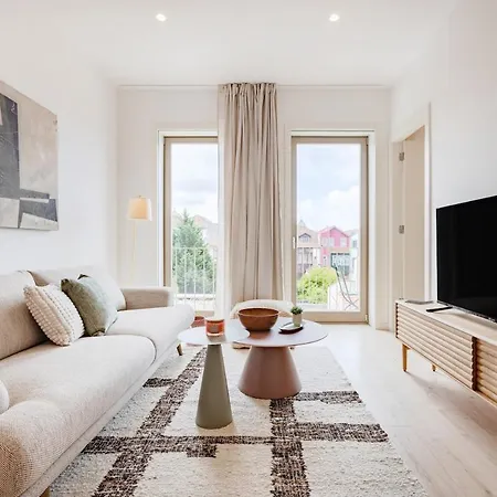 Апартаменты The Bright Life At Boavista Flats *