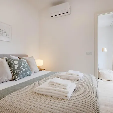 The Bright Life @ Boavista Flats 아파트