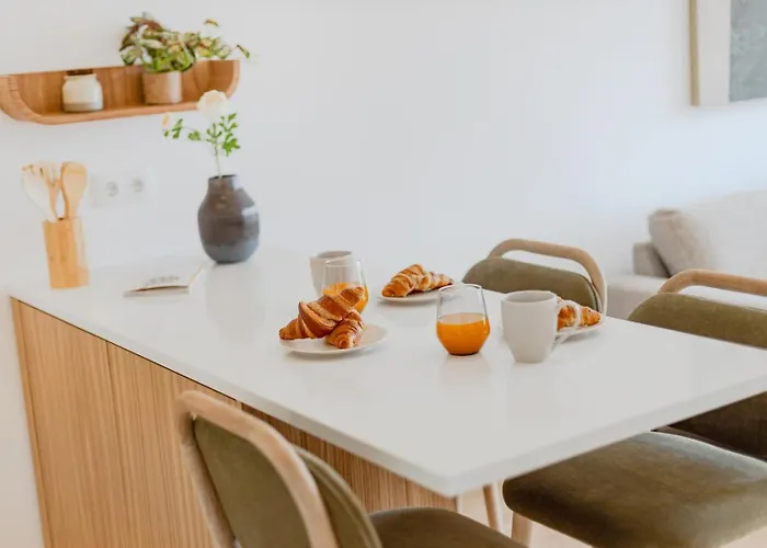 The Bright Life @ Boavista Flats Oporto