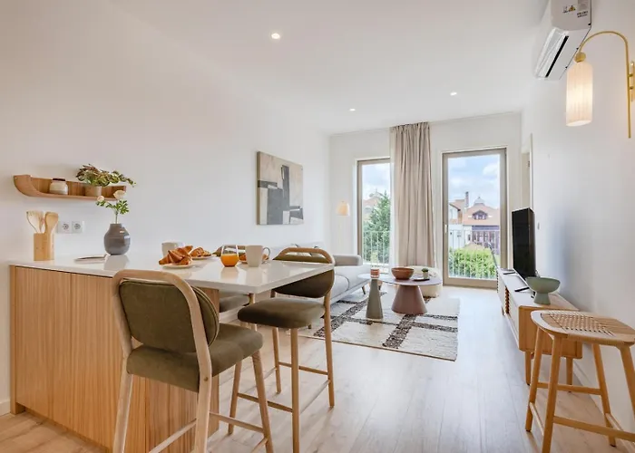 The Bright Life @ Boavista Flats